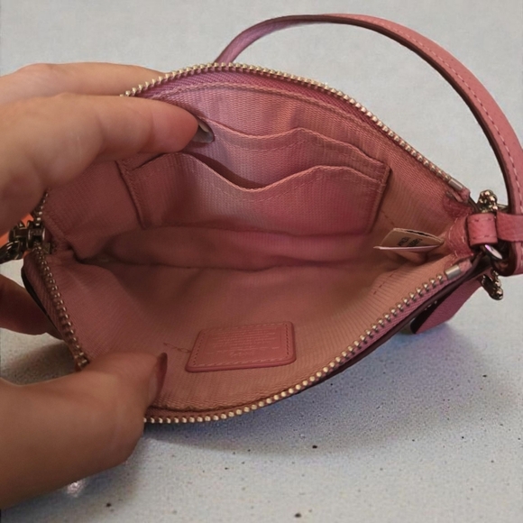 Coach wristlet - Picture 2 of 3